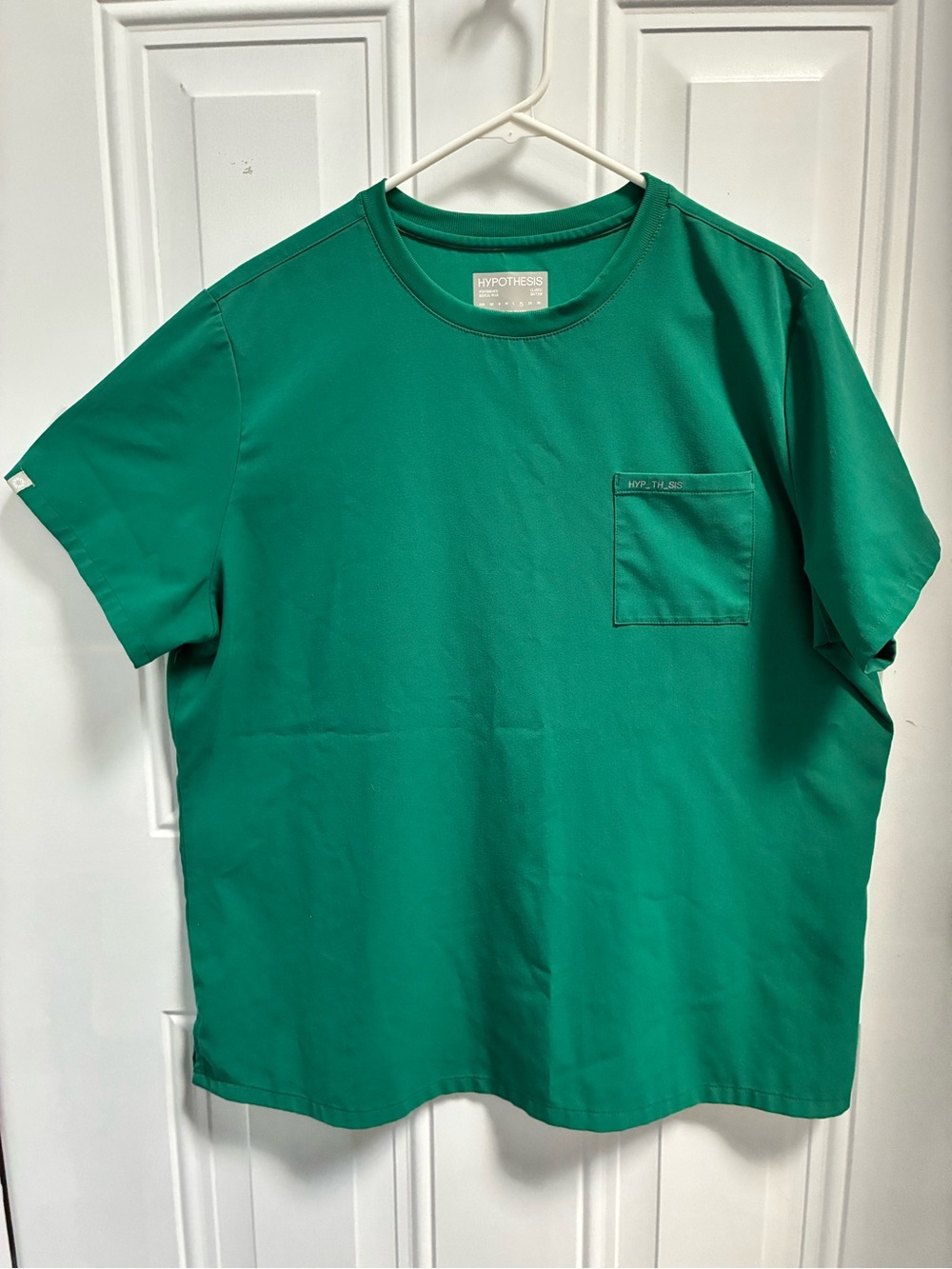 HYPOTHESIS BASE CREW SHIRT
WOMEN'S CREW NECK TUCK-IN SCRUB TOP